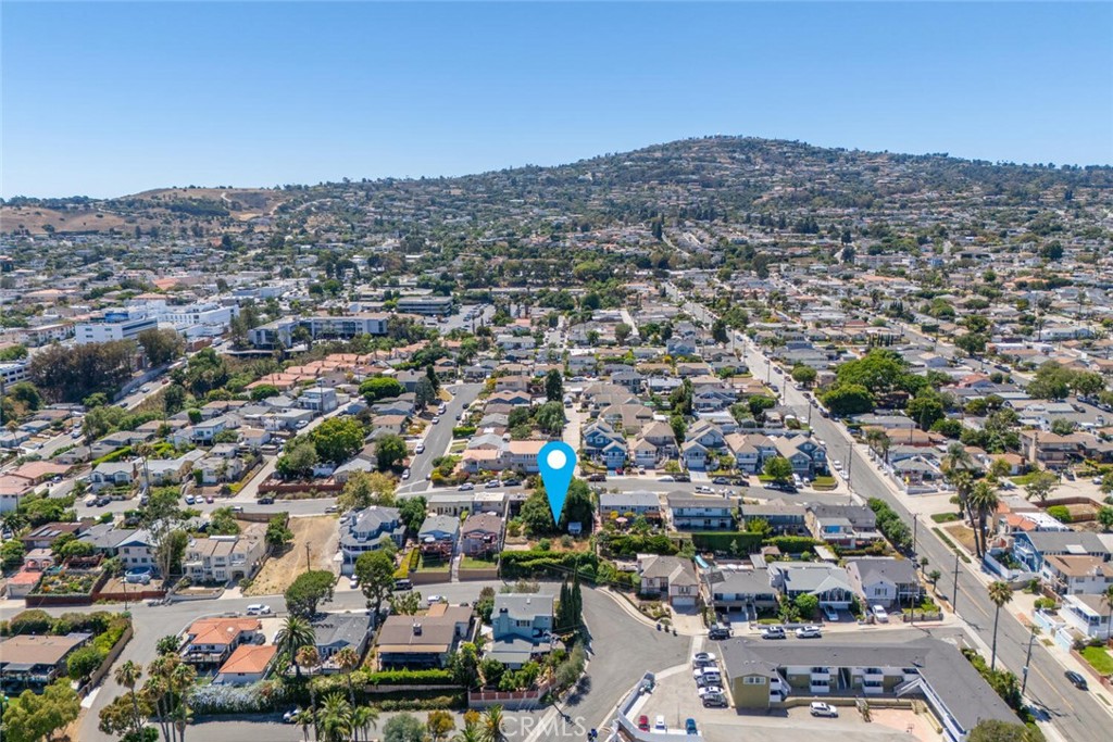 348 S Hamilton Avenue