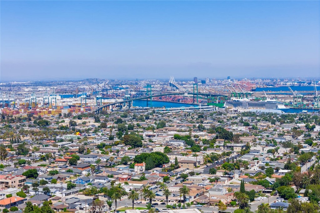 348 S Hamilton Avenue