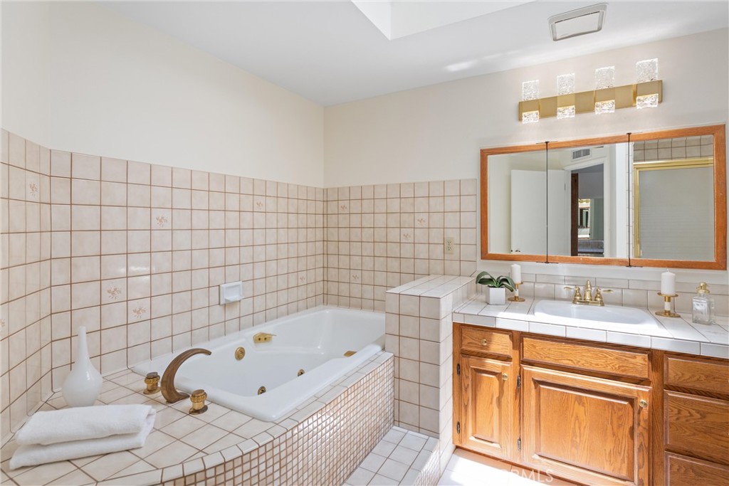 3107 Santa Rosa Place