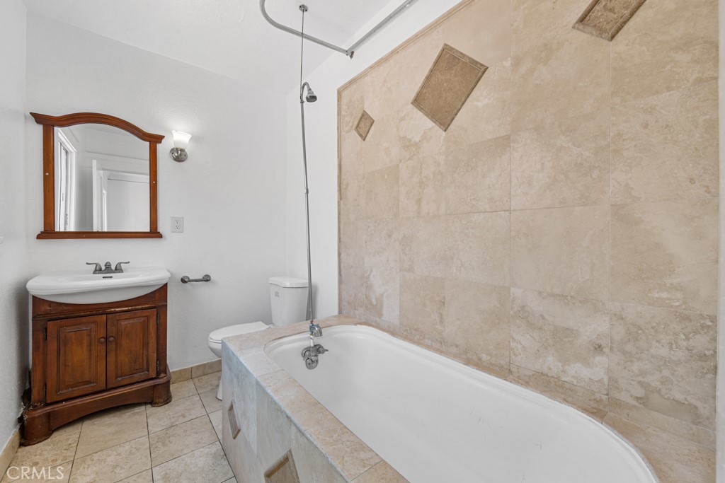 234 Lime Avenue 5