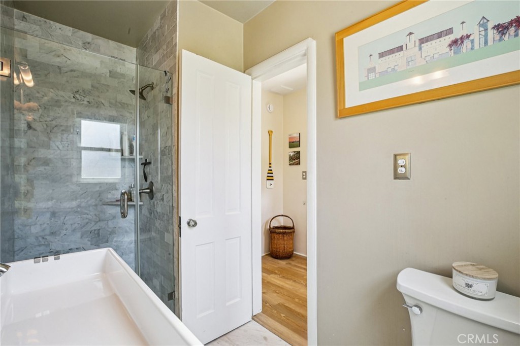 256 E Claiborne Place