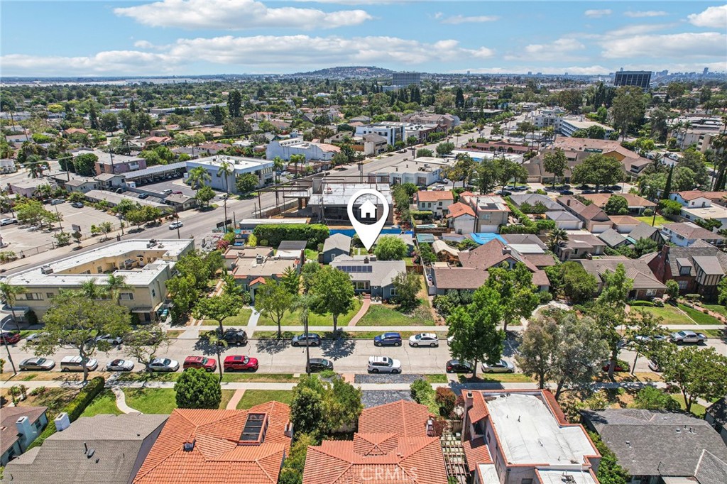 256 E Claiborne Place