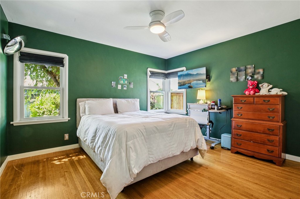 256 E Claiborne Place