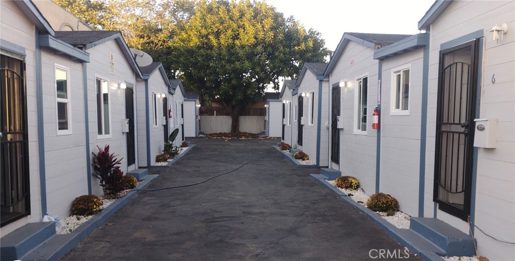 3713 W Imperial 1