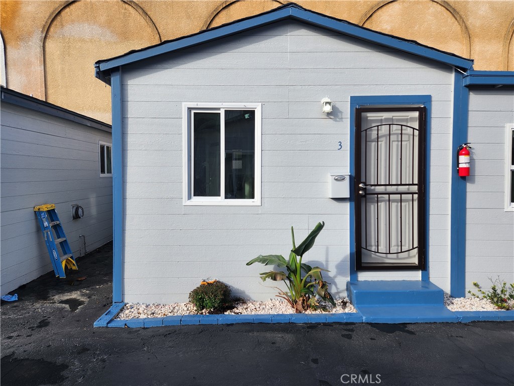 3713 W Imperial 3