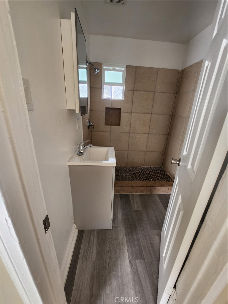 3713 W Imperial 5