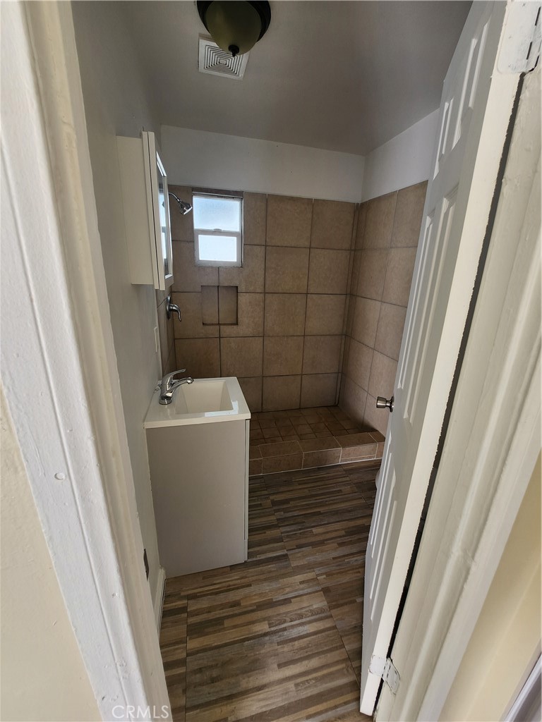 3717 W Imperial 8