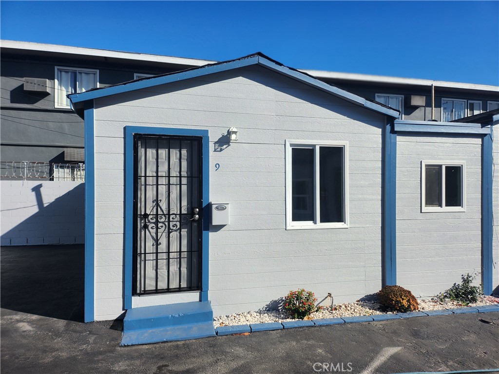 3717 W Imperial 9