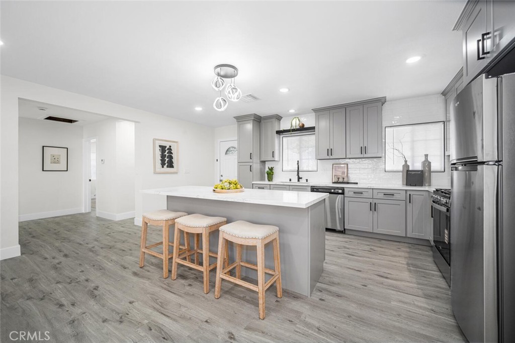 2612 Manhattan Beach