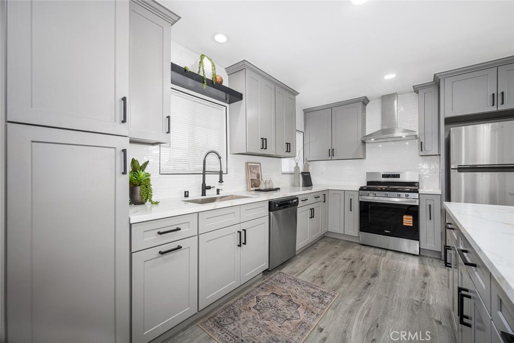 2612 Manhattan Beach