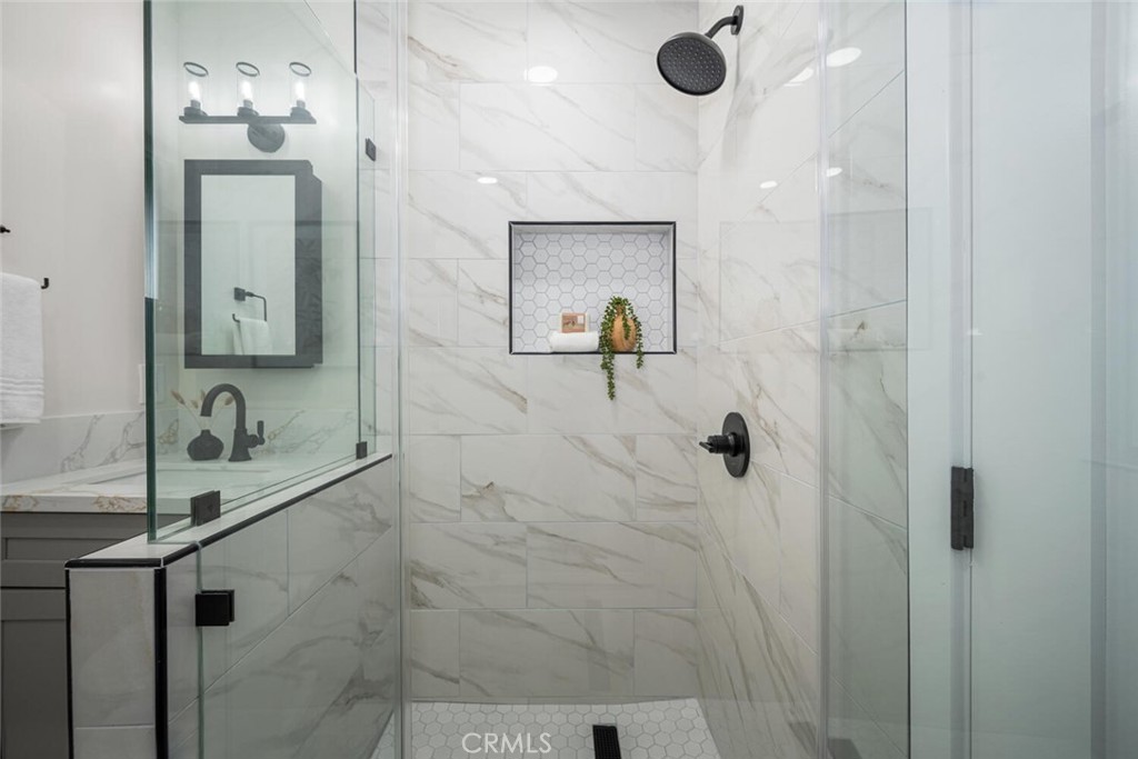 2612 Manhattan Beach