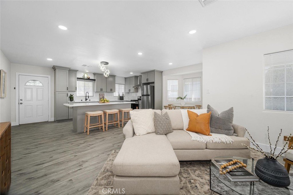 2612 Manhattan Beach