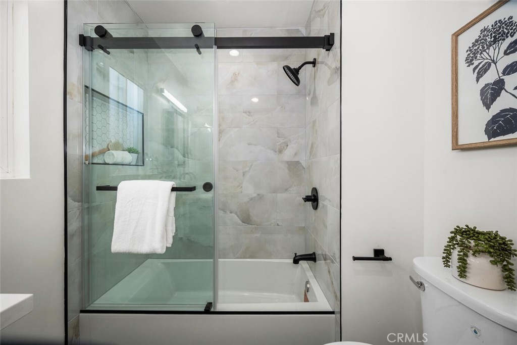 2612 Manhattan Beach