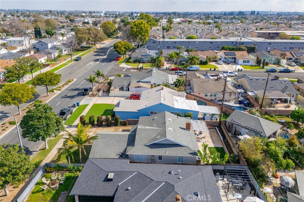 2612 Manhattan Beach