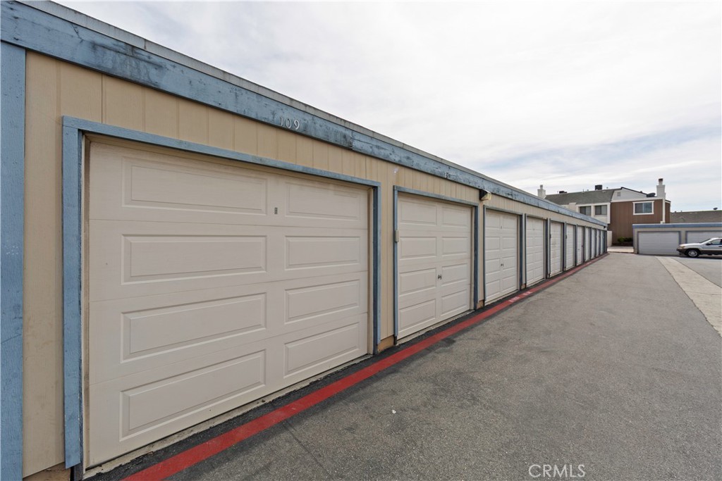 1381 S Walnut Street 2008