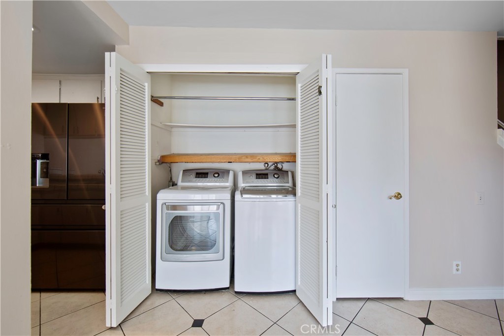 1381 S Walnut Street 2008