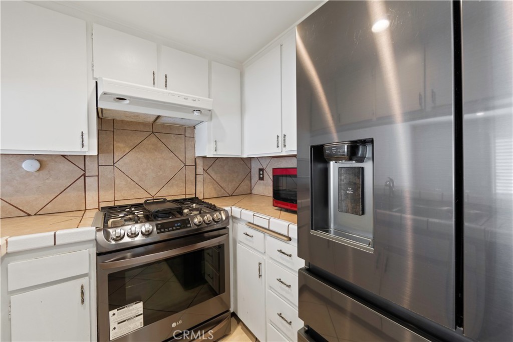 1381 S Walnut Street 2008