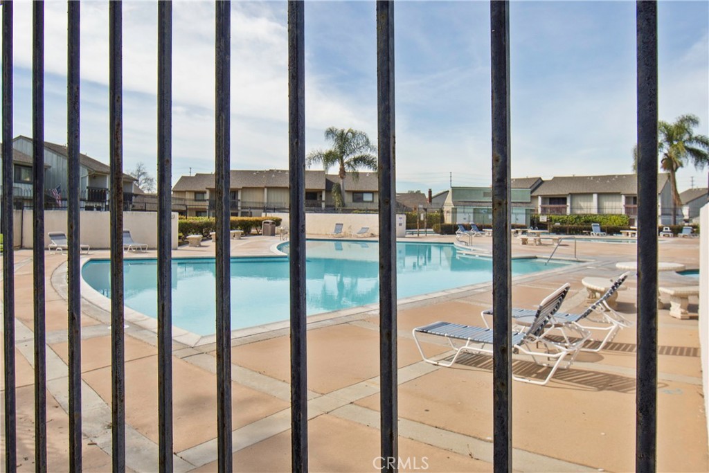 1381 S Walnut Street 2008