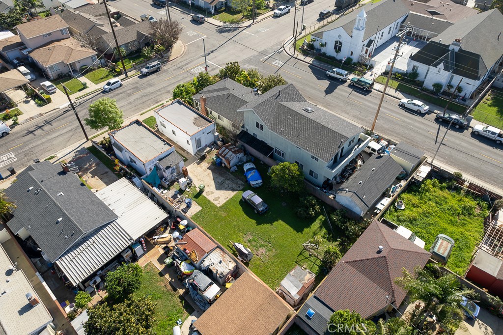 1607 N Neptune