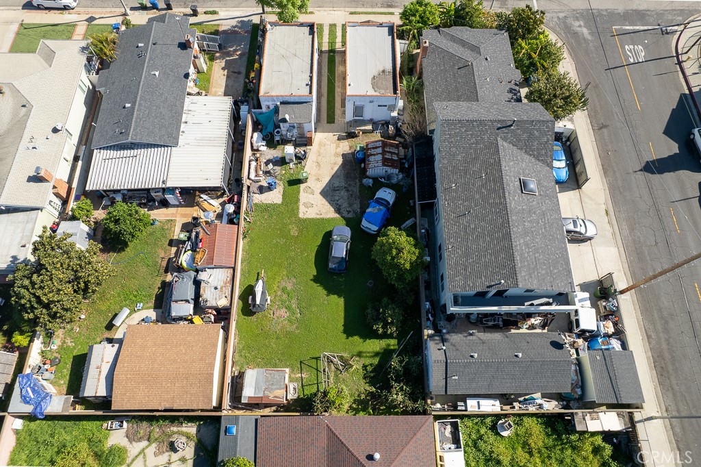 1607 N Neptune