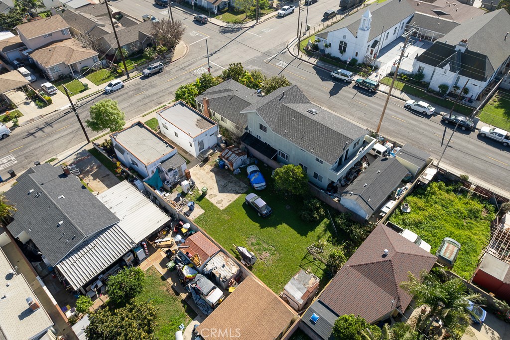 1607 N Neptune