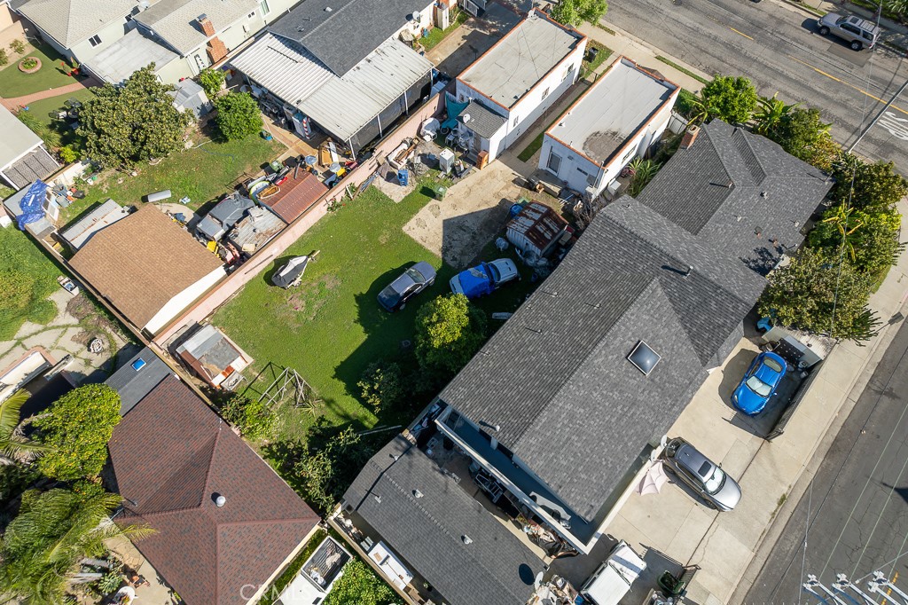 1607 N Neptune
