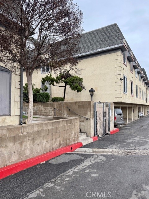 149 W 6th Street, 57