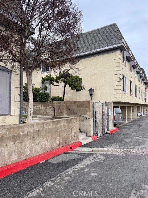 149 W 6th Street, 57