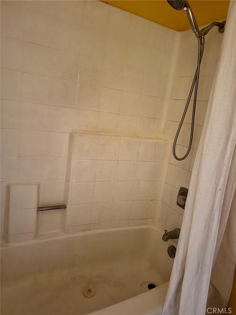 149 W 6th Street, 57