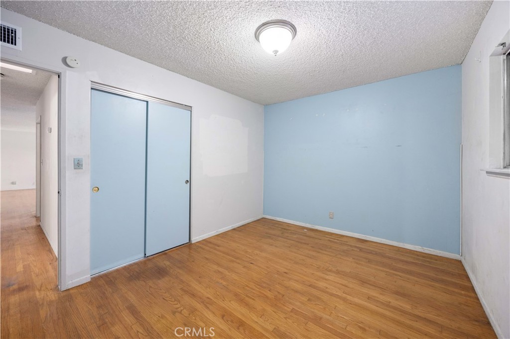 3102 Warren Lane