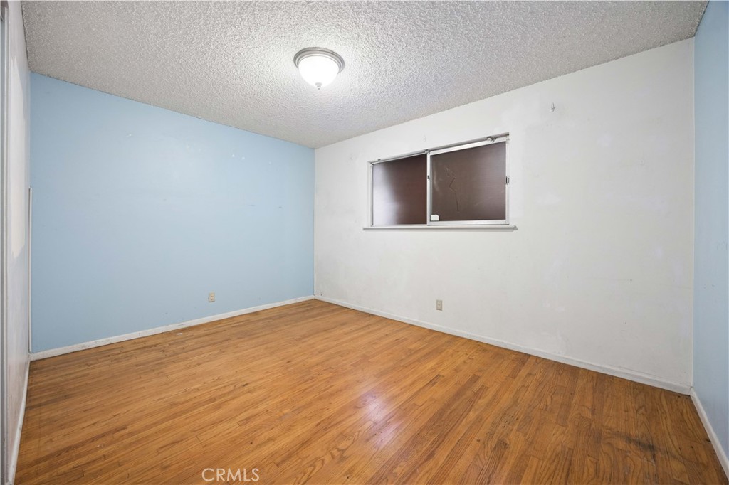 3102 Warren Lane