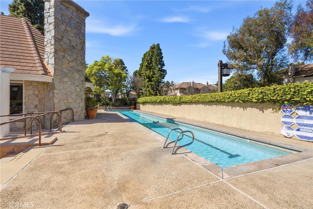 2571 Plaza Del Amo