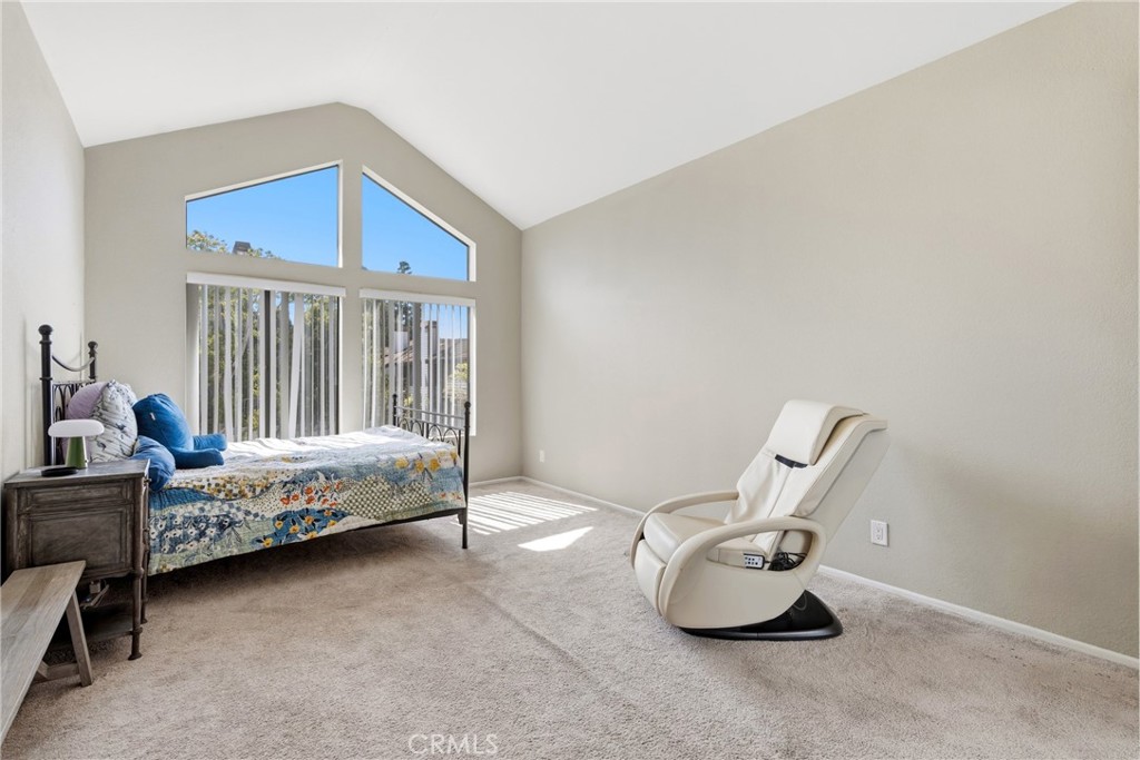 2571 Plaza Del Amo