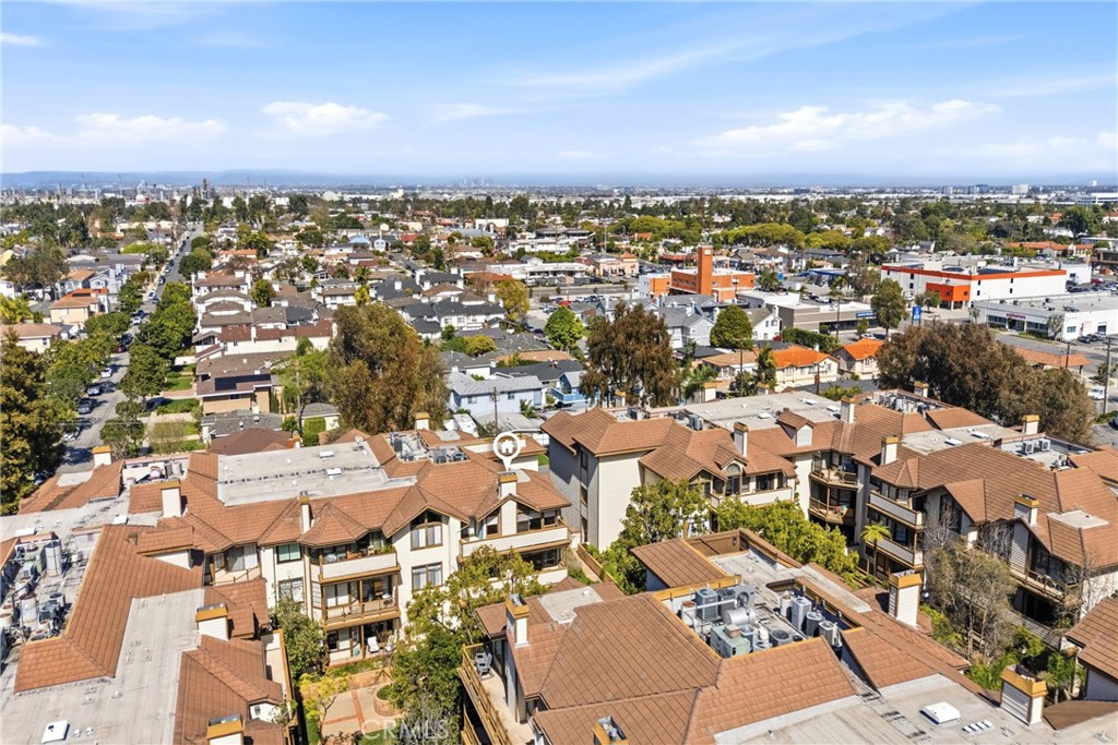 2571 Plaza Del Amo