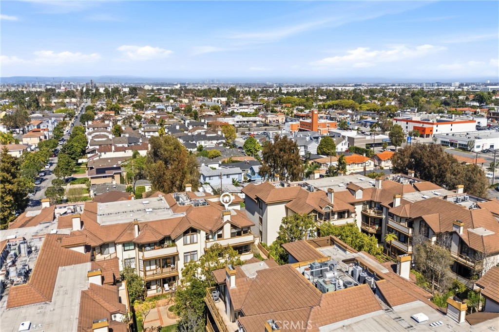 2571 Plaza Del Amo