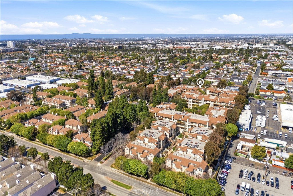 2571 Plaza Del Amo