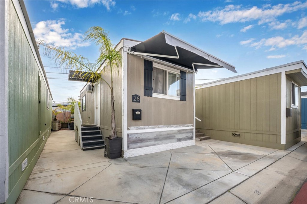 17024 S Western Avenue 28