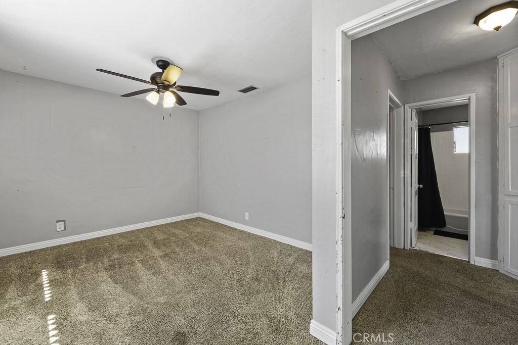 1659 E Plymouth