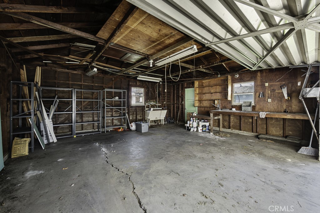 1659 E Plymouth