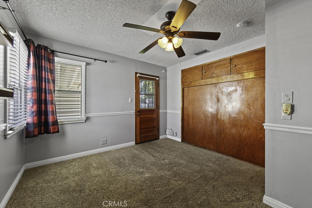 1659 E Plymouth