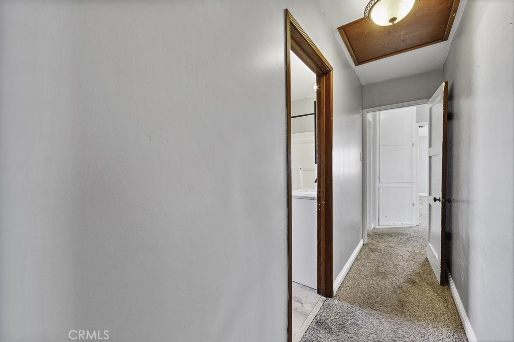 1659 E Plymouth