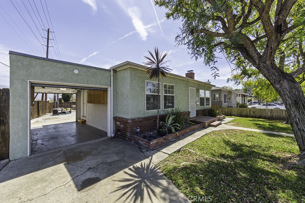 1832 N Brighton