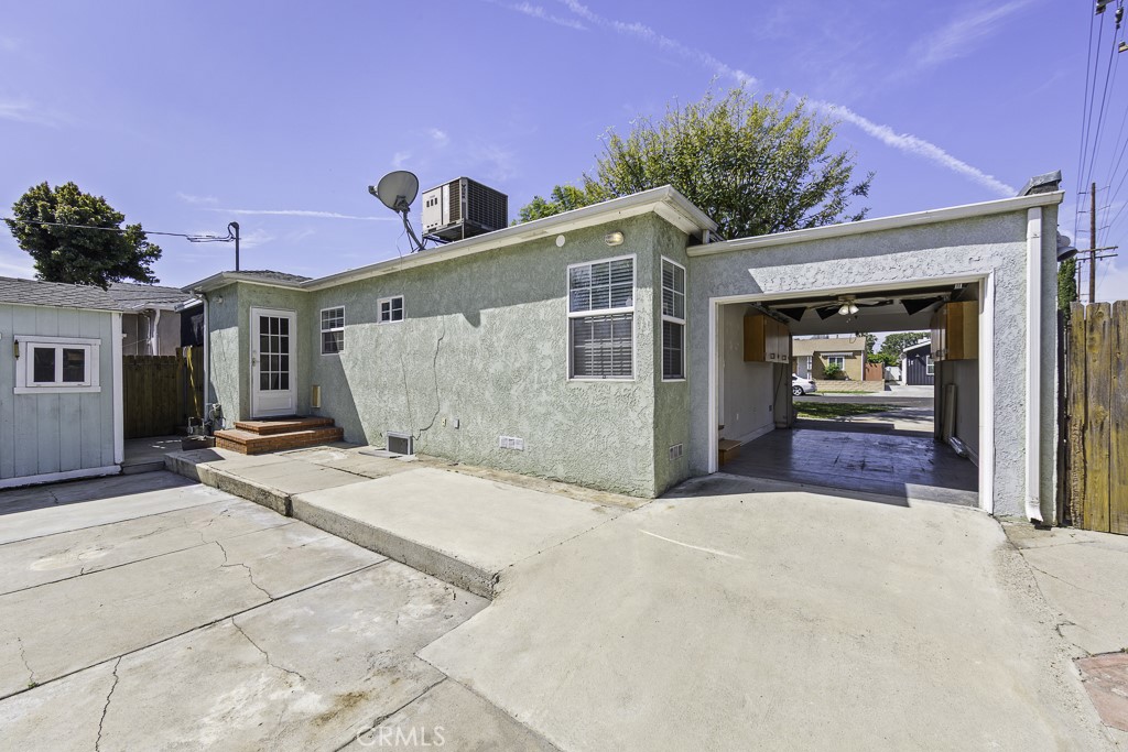 1832 N Brighton