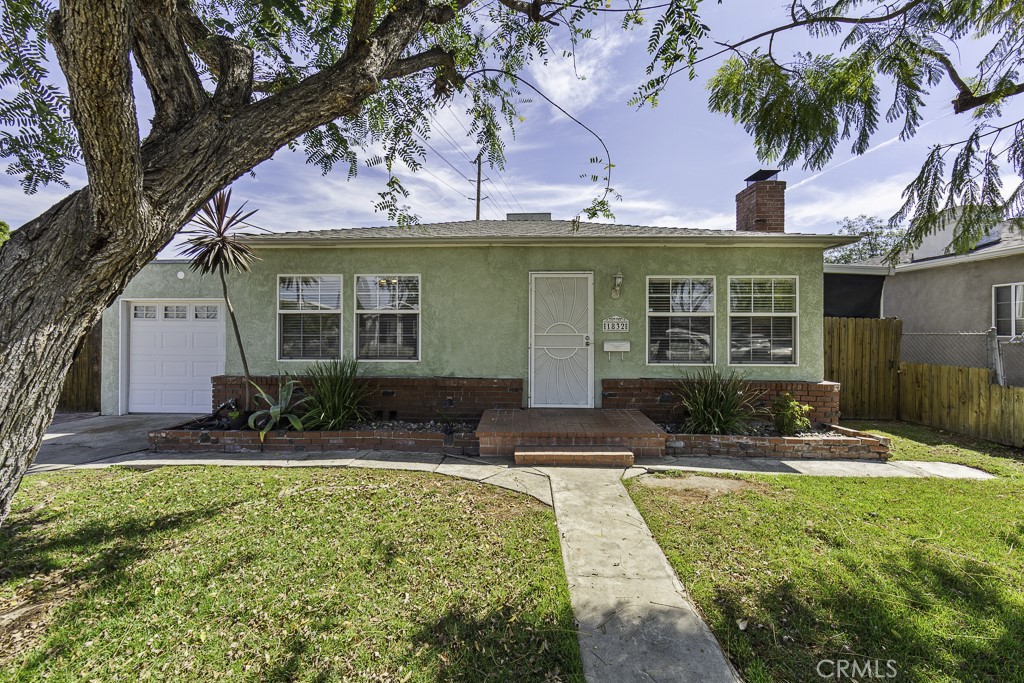 1832 N Brighton