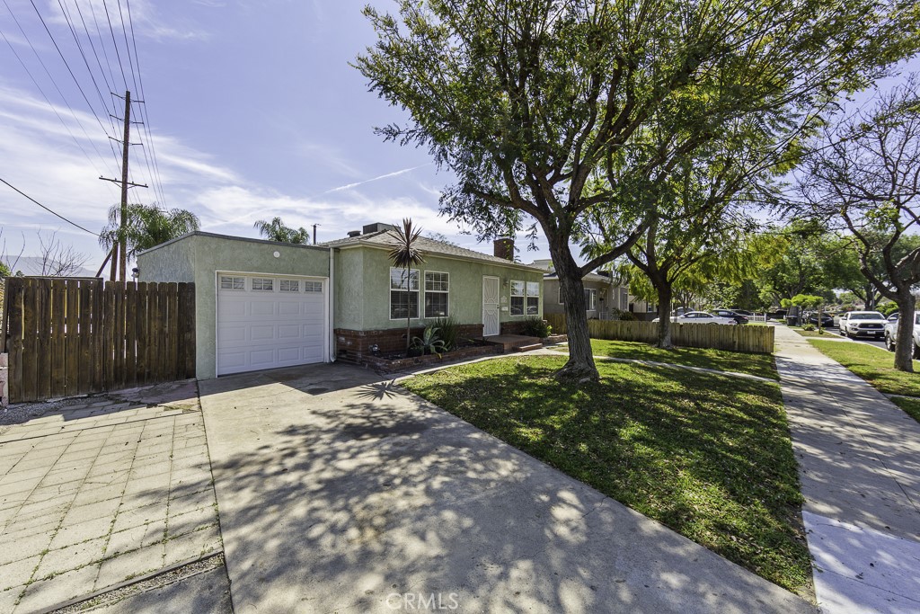 1832 N Brighton