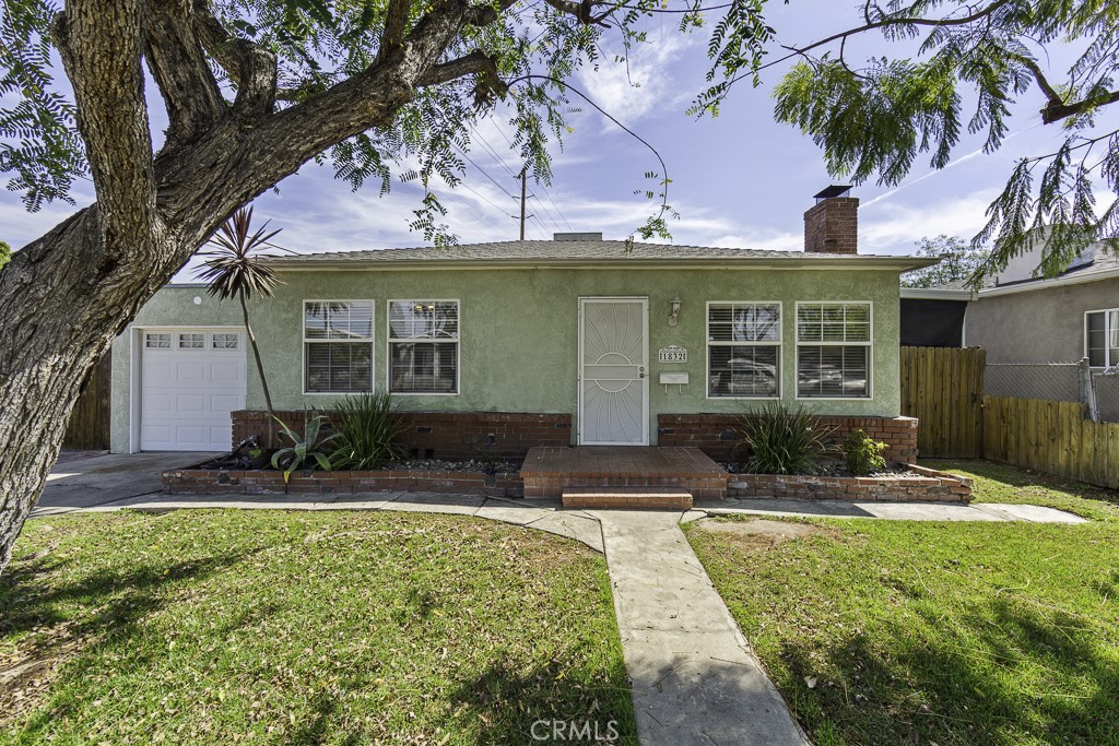 1832 N Brighton