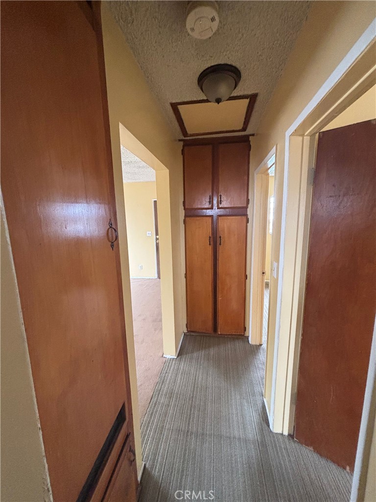 8868 S Wall St