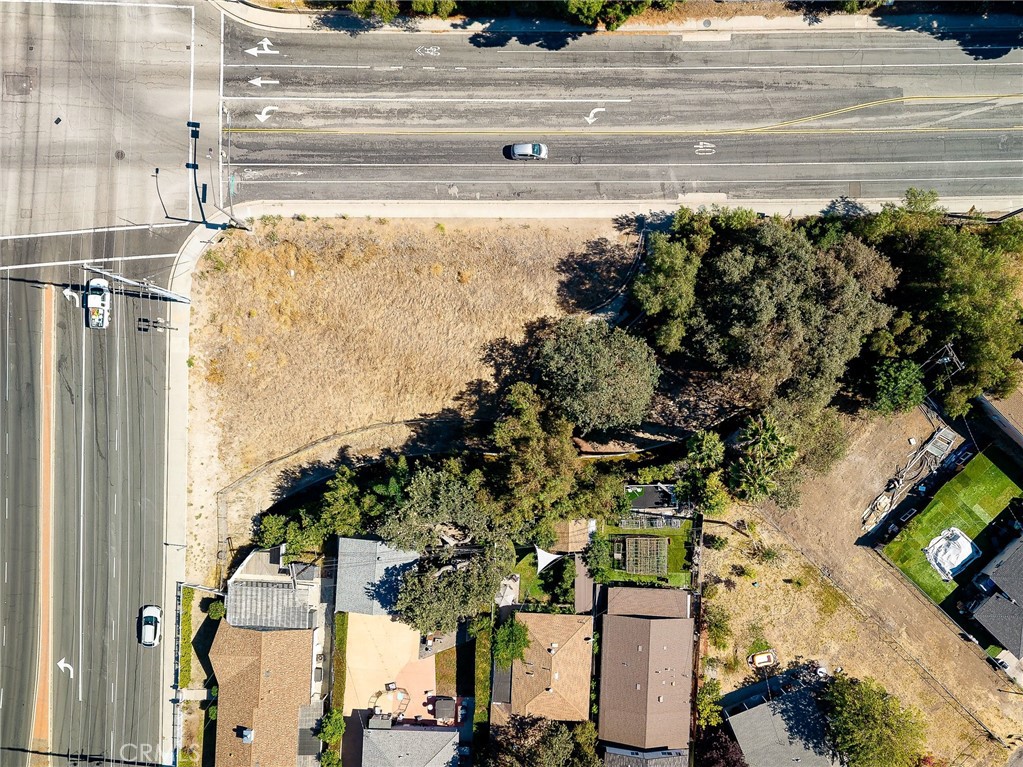 500 E Hillcrest