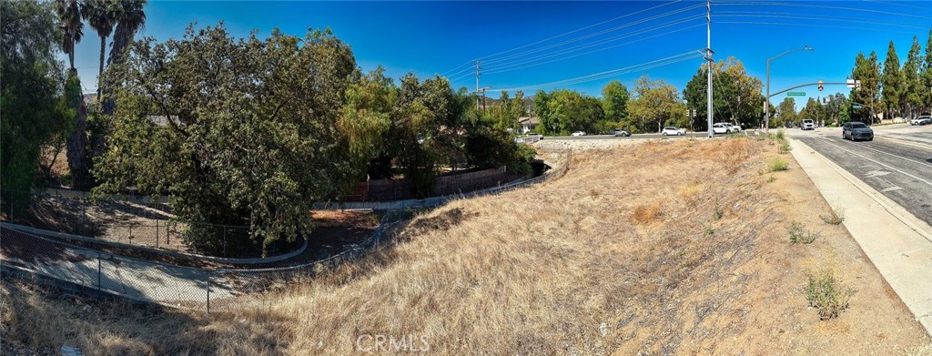 500 E Hillcrest