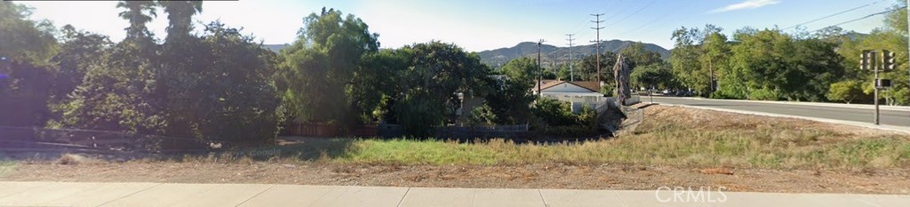 500 E Hillcrest